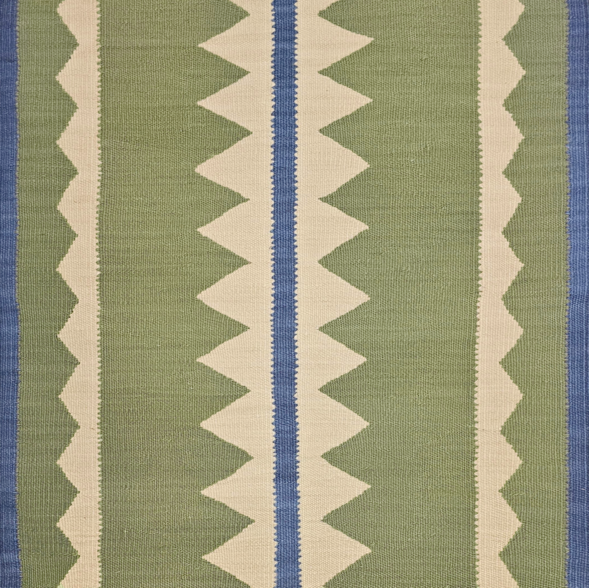 Zurianna Moss Green